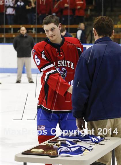 Thumbnail 3 in Newtown vs. E.O. Smith/Tolland (CIAC Division III Final) photogallery.