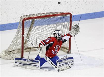 Thumbnail 3 in Newtown vs. E.O. Smith/Tolland (CIAC Division III Final) photogallery.