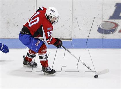 Thumbnail 2 in Newtown vs. E.O. Smith/Tolland (CIAC Division III Final) photogallery.