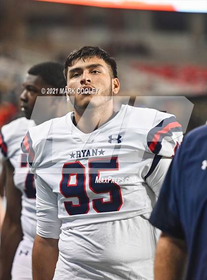 Thumbnail 1 in College Station vs. Ryan (UIL 5A Regional Finals) photogallery.