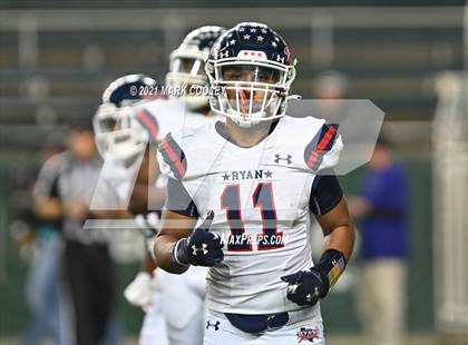 Thumbnail 1 in College Station vs. Ryan (UIL 5A Regional Finals) photogallery.