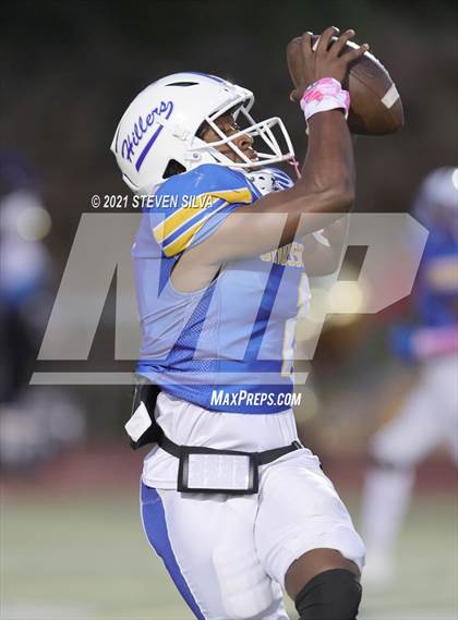 Thumbnail 1 in Poway @ Grossmont photogallery.