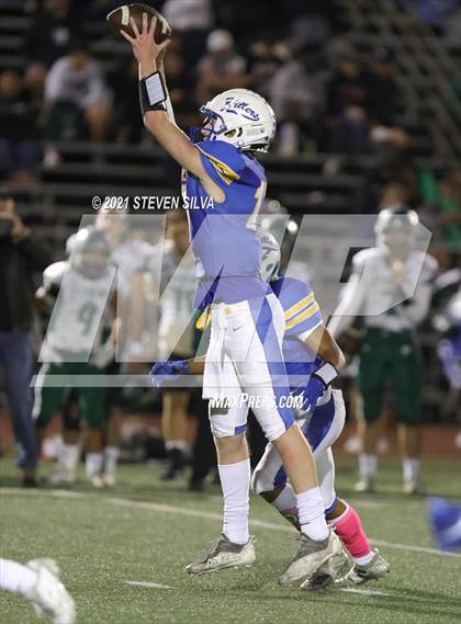 Thumbnail 1 in Poway @ Grossmont photogallery.