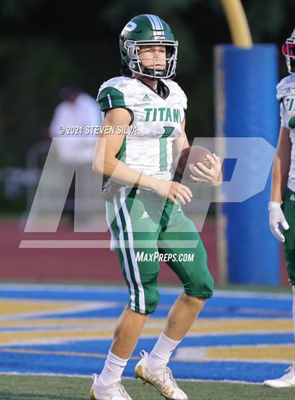 Thumbnail 1 in Poway @ Grossmont photogallery.
