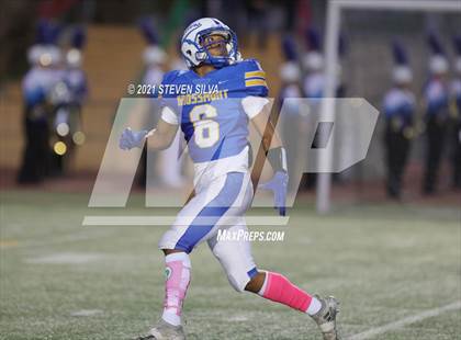 Thumbnail 1 in Poway @ Grossmont photogallery.