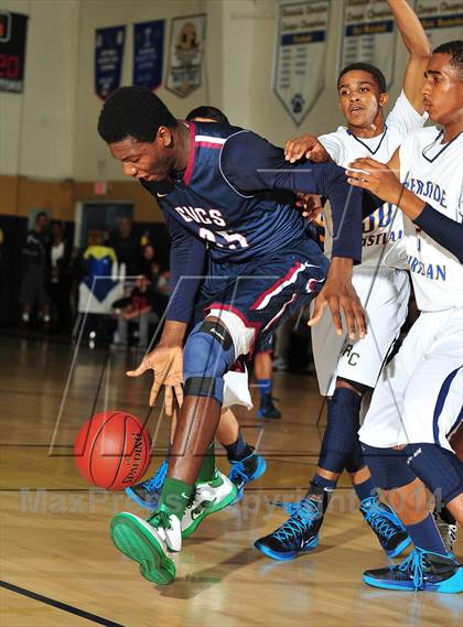 Thumbnail 2 in Riverside Christian vs. Capistrano Valley Christian photogallery.