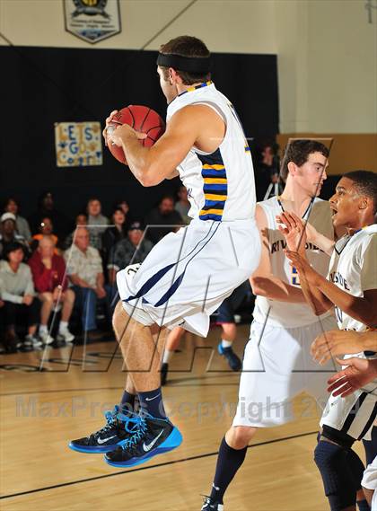 Thumbnail 3 in Riverside Christian vs. Capistrano Valley Christian photogallery.