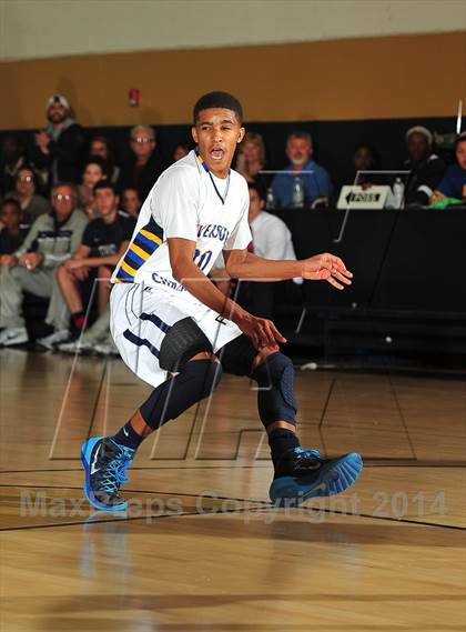 Thumbnail 3 in Riverside Christian vs. Capistrano Valley Christian photogallery.