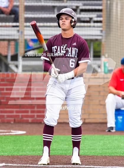 Thumbnail 1 in Atascocita vs. Pearland (UIL Baseball 6A Region 3 Area) photogallery.