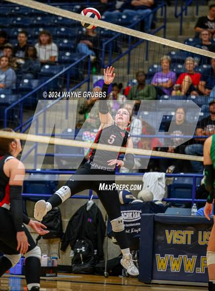 Thumbnail 2 in Hughes Springs @ Tatum (UIL 3A Area Playoff) photogallery.