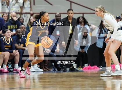 Thumbnail 3 in Northfield vs Roosevelt (CHSAA 5A Championship) photogallery.
