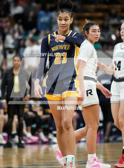Thumbnail 2 in Northfield vs Roosevelt (CHSAA 5A Championship) photogallery.