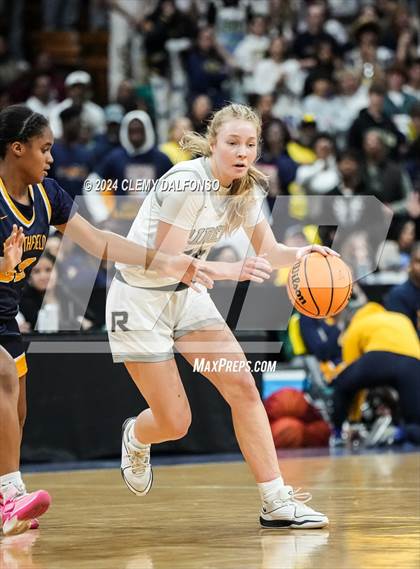 Thumbnail 1 in Northfield vs Roosevelt (CHSAA 5A Championship) photogallery.