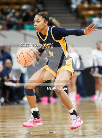 Thumbnail 1 in Northfield vs Roosevelt (CHSAA 5A Championship) photogallery.