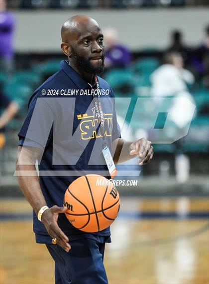 Thumbnail 2 in Northfield vs Roosevelt (CHSAA 5A Championship) photogallery.