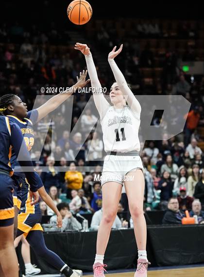 Thumbnail 3 in Northfield vs Roosevelt (CHSAA 5A Championship) photogallery.