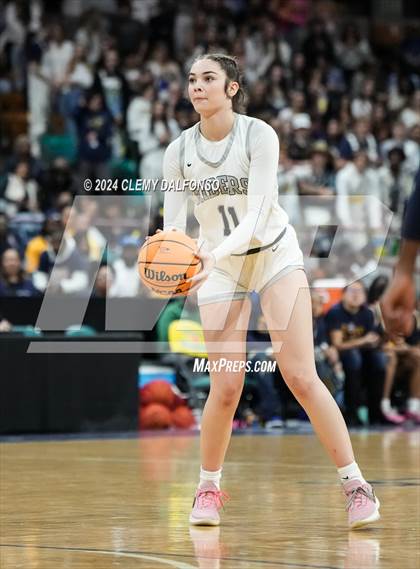 Thumbnail 3 in Northfield vs Roosevelt (CHSAA 5A Championship) photogallery.
