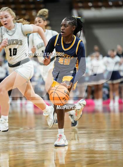 Thumbnail 1 in Northfield vs Roosevelt (CHSAA 5A Championship) photogallery.