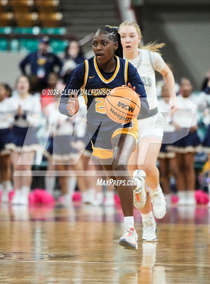 Thumbnail 3 in Northfield vs Roosevelt (CHSAA 5A Championship) photogallery.
