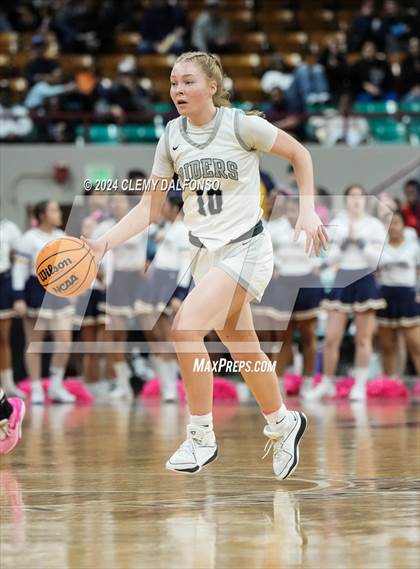 Thumbnail 2 in Northfield vs Roosevelt (CHSAA 5A Championship) photogallery.