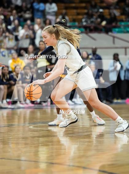 Thumbnail 3 in Northfield vs Roosevelt (CHSAA 5A Championship) photogallery.