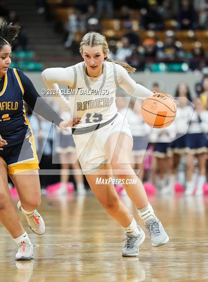 Thumbnail 3 in Northfield vs Roosevelt (CHSAA 5A Championship) photogallery.