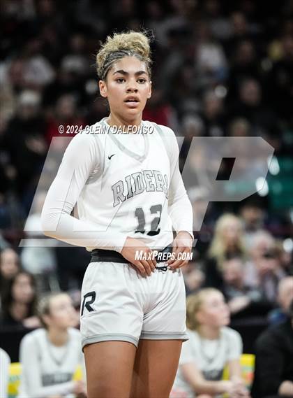 Thumbnail 2 in Northfield vs Roosevelt (CHSAA 5A Championship) photogallery.