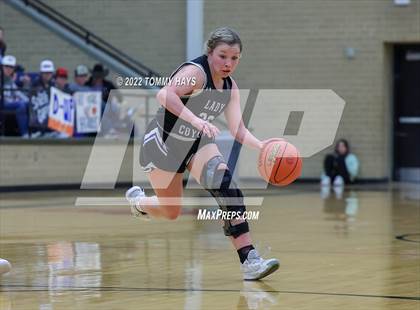 Thumbnail 3 in Richland Springs vs. Huckabay (UIL Basketball 1A Region 3 Final) photogallery.