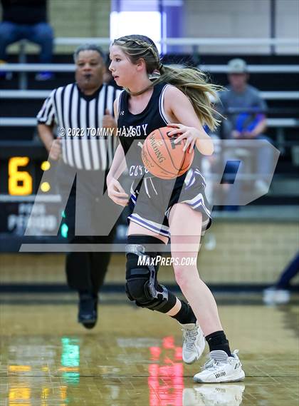 Thumbnail 1 in Richland Springs vs. Huckabay (UIL Basketball 1A Region 3 Final) photogallery.