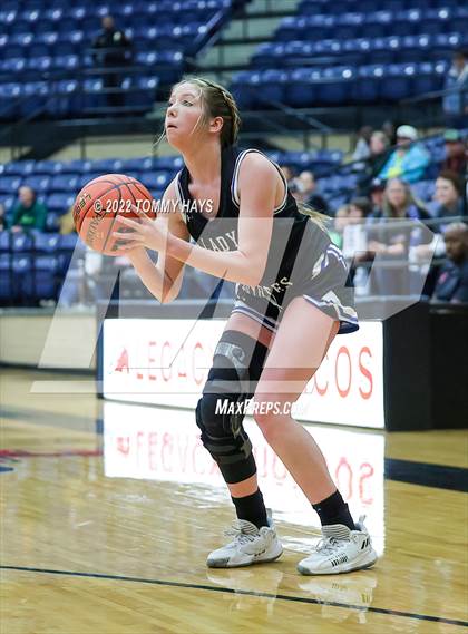 Thumbnail 3 in Richland Springs vs. Huckabay (UIL Basketball 1A Region 3 Final) photogallery.