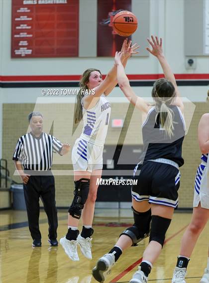 Thumbnail 1 in Richland Springs vs. Huckabay (UIL Basketball 1A Region 3 Final) photogallery.
