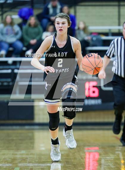 Thumbnail 3 in Richland Springs vs. Huckabay (UIL Basketball 1A Region 3 Final) photogallery.