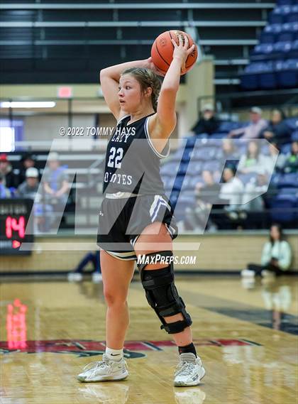 Thumbnail 1 in Richland Springs vs. Huckabay (UIL Basketball 1A Region 3 Final) photogallery.