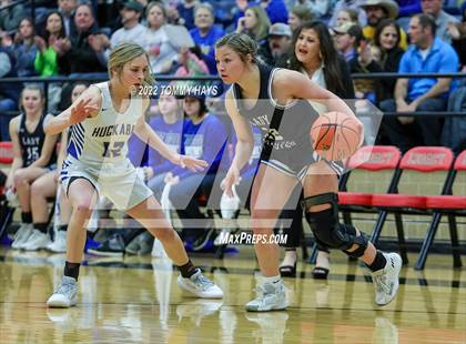 Thumbnail 2 in Richland Springs vs. Huckabay (UIL Basketball 1A Region 3 Final) photogallery.