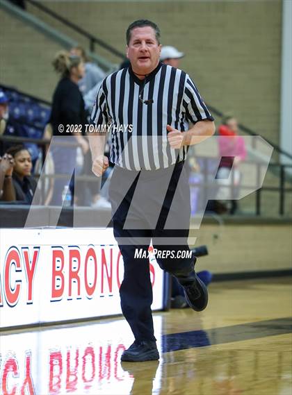 Thumbnail 2 in Richland Springs vs. Huckabay (UIL Basketball 1A Region 3 Final) photogallery.