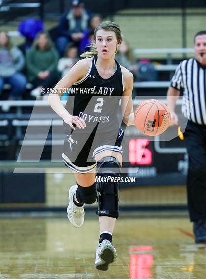 Thumbnail 2 in Richland Springs vs. Huckabay (UIL Basketball 1A Region 3 Final) photogallery.