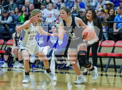 Thumbnail 1 in Richland Springs vs. Huckabay (UIL Basketball 1A Region 3 Final) photogallery.