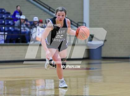Thumbnail 3 in Richland Springs vs. Huckabay (UIL Basketball 1A Region 3 Final) photogallery.