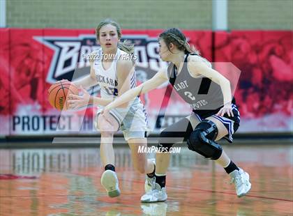 Thumbnail 2 in Richland Springs vs. Huckabay (UIL Basketball 1A Region 3 Final) photogallery.