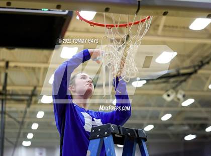 Thumbnail 3 in Richland Springs vs. Huckabay (UIL Basketball 1A Region 3 Final) photogallery.