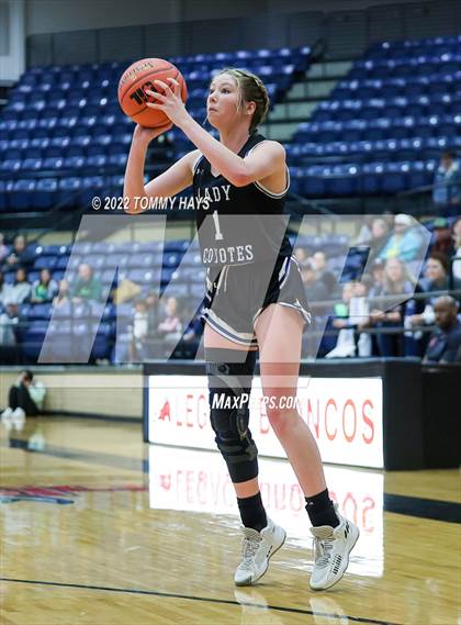Thumbnail 1 in Richland Springs vs. Huckabay (UIL Basketball 1A Region 3 Final) photogallery.