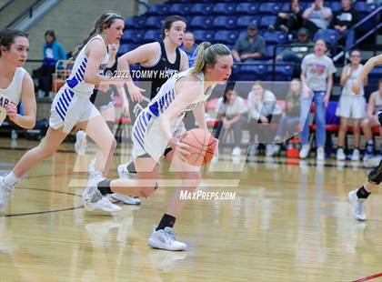 Thumbnail 2 in Richland Springs vs. Huckabay (UIL Basketball 1A Region 3 Final) photogallery.