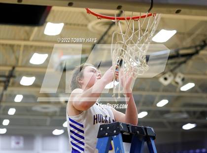 Thumbnail 2 in Richland Springs vs. Huckabay (UIL Basketball 1A Region 3 Final) photogallery.