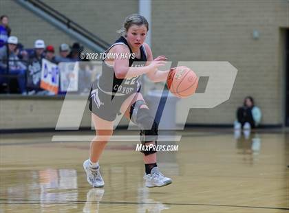 Thumbnail 2 in Richland Springs vs. Huckabay (UIL Basketball 1A Region 3 Final) photogallery.