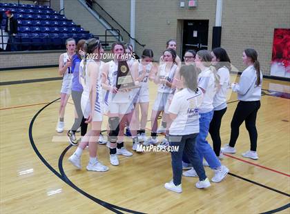 Thumbnail 1 in Richland Springs vs. Huckabay (UIL Basketball 1A Region 3 Final) photogallery.