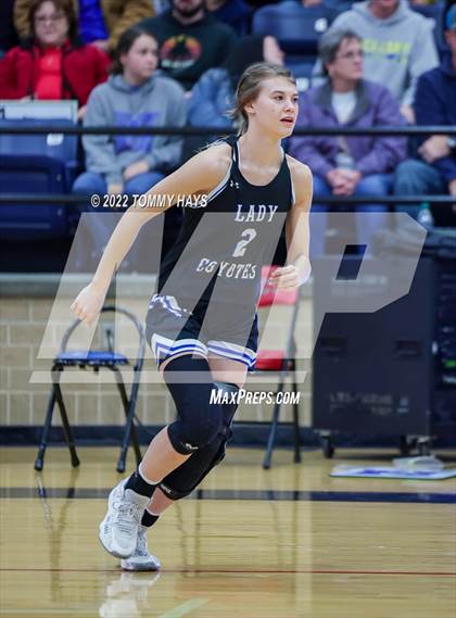 Thumbnail 1 in Richland Springs vs. Huckabay (UIL Basketball 1A Region 3 Final) photogallery.