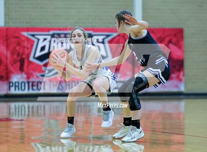 Thumbnail 3 in Richland Springs vs. Huckabay (UIL Basketball 1A Region 3 Final) photogallery.