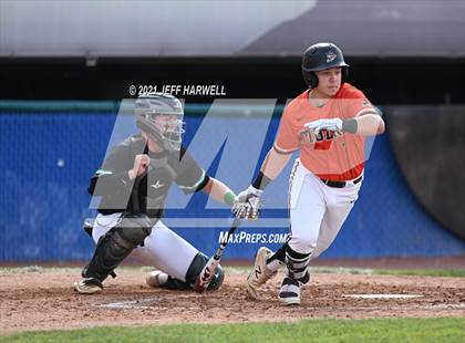 Thumbnail 3 in Washington vs. Mayfield (OHSAA D1 District Fiinal) photogallery.