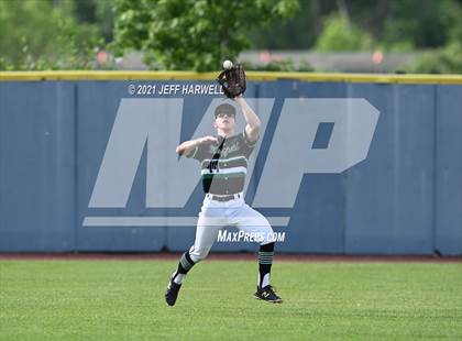 Thumbnail 1 in Washington vs. Mayfield (OHSAA D1 District Fiinal) photogallery.