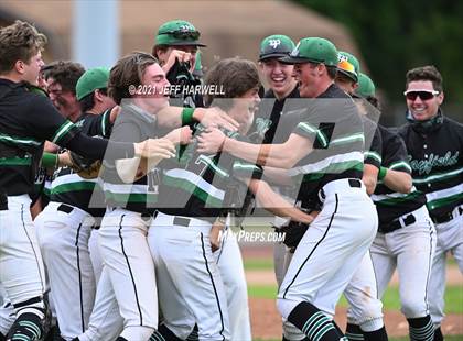 Thumbnail 1 in Washington vs. Mayfield (OHSAA D1 District Fiinal) photogallery.